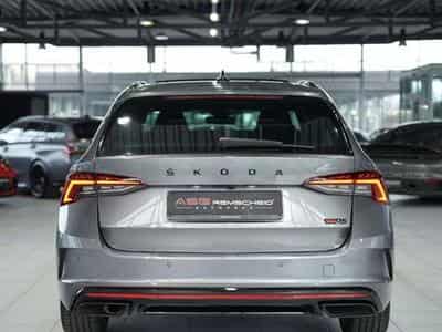 Skoda Octavia RS 4x4 *1.H *19 *Virtual*Pano*AHK*360° (2024) - Foto 9