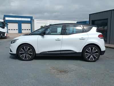 Renault Scenic 1.6 DCI 160 INITIALE PARIS EDC (2017) - Foto 8