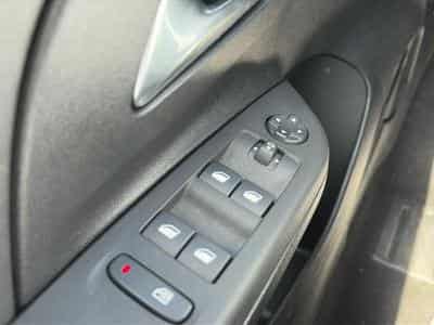 Opel CORSA 1.2 TURBO 100 EDITION (2025) - Photo 11