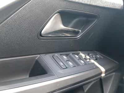 Peugeot 3008 1.2 HYBRID 145 ALLURE E-DCS6 (2025) - Foto 11