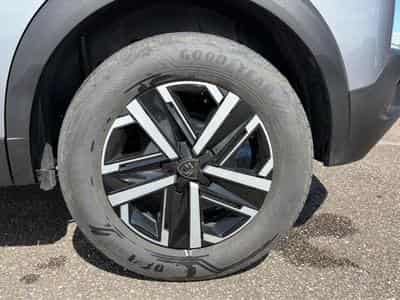 Peugeot 2008 1.2 100 STYLE (2025) - Foto 9