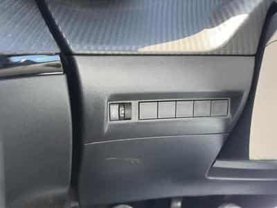 Peugeot 2008 1.2 100 STYLE (2025) - Foto 12