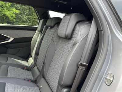 Peugeot 5008 HYBRID 145 ALLURE E-DCS6 (2025) - Photo 14