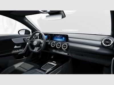Mercedes CLA 180 AMG-Line (2025) - Photo 11