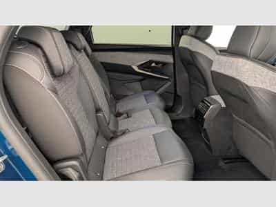 Peugeot 5008 HYBRID 145 CH E-DCS6 ALLURE (2025) - Photo 10
