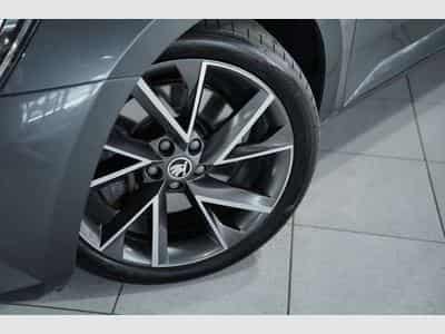 Skoda Superb Sportline 4x4 1.H *Pano *Canton *Memory (2017) - Foto 3
