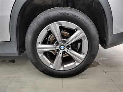 BMW X1 2.0 dA sDrive18 Cuir / Navi / Led (2024) - Foto 6