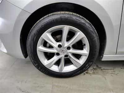 Opel Corsa 1.2i Elegance NAVI / FULL LED / PDC (2023) - Foto 6