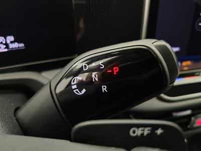 VW Passat 2.0 TDi 150cv DSG Elegance NAVI / FULL LED / CAMERA (2025) - Foto 12