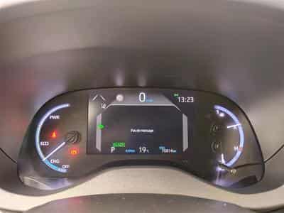 Toyota Yaris Cross Hybrid 1.5i VVT-i Dynamic Plus E-CVT *NAVI/CAM/PDC/FULL LED* (2024) - Foto 10