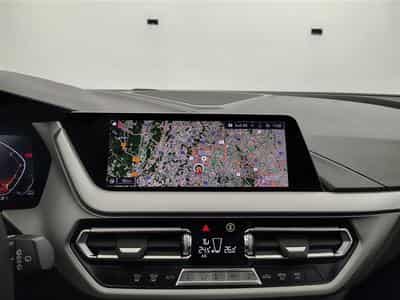 BMW 118 i Navi Cockpit / Led / PDC (2022) - Photo 11