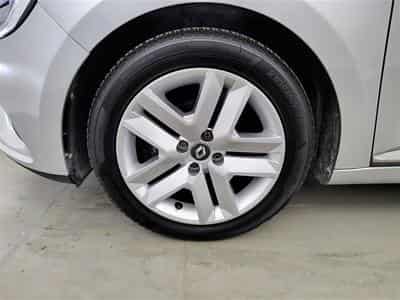 Renault Clio 1.0 TCe Equilibre GPF (2022) - Foto 6