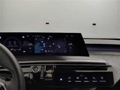 Peugeot 3008 1.2 HYBRID 145cv e-DSC6 GT NAVI / FULL LED / PANO / CAMERA (2025) - Photo 11