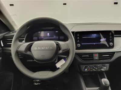 Skoda Scala 1.0 TSI 95cv Clever CARPLAY / FULL LED / PDC AR (2026) - Foto 9