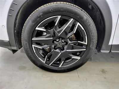 Peugeot 5008 1.2 HYBRID 145cv e-DSC6 Allure Pack 7pl. NAVI / CAMERA 360° (2025) - Foto 6
