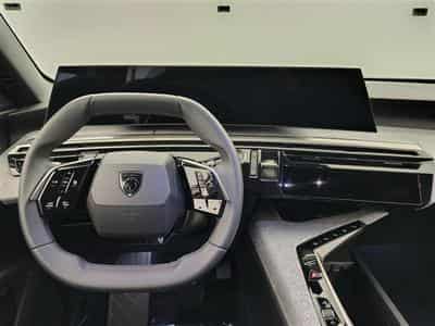 Peugeot 5008 1.2 HYBRID 145cv e-DSC6 Allure Pack 7pl. NAVI / CAMERA 360° (2025) - Foto 9