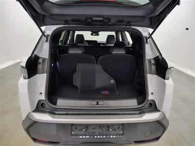 Peugeot 5008 1.2 HYBRID 145cv e-DSC6 Allure Pack 7pl. NAVI / CAMERA 360° (2025) - Foto 14