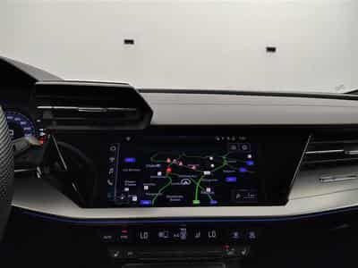 Audi A3 30 TFSI S-Line S-Tronic Navi / Led / PDC (2024) - Photo 11