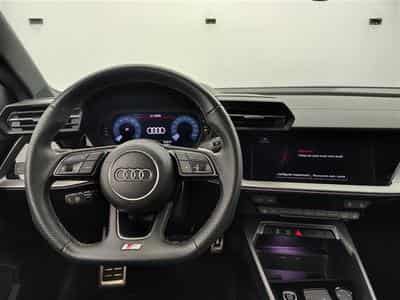 Audi A3 30 TFSI S-Line S-Tronic Navi / Led / PDC (2024) - Photo 9