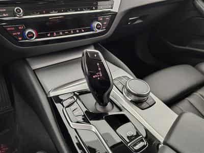 BMW 520 Touring 520iA MHEV/CUIR/NAVI/FULL LED/JA/PDC (2023) - Photo 12