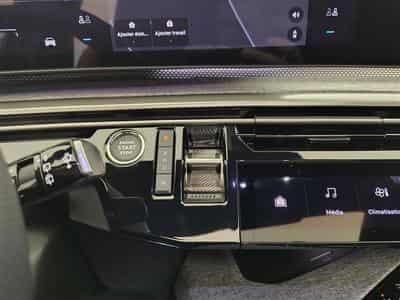 Peugeot 5008 1.2 HYBRID 145cv e-DSC6 GT 7pl. NAVI / FULL LED / PANO / CAM (2025) - Photo 12