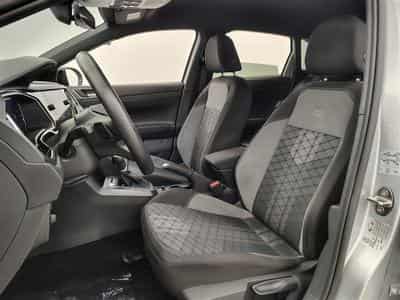 VW Taigo 1.0 TSI 115cv DSG R-Line NAVI / CARPLAY / CAMERA (2025) - Photo 7