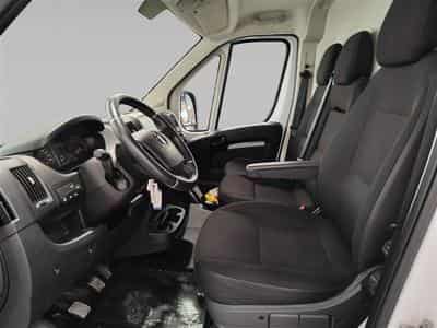 Opel Movano 2.3 Turbo D L3H2 3PL / NAVI / CLIM AUTO (2023) - Foto 7