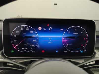 Mercedes C 200 d MHEV • STAR EDITION • AMG LINE • PACK NIGHT (2025) - Foto 10