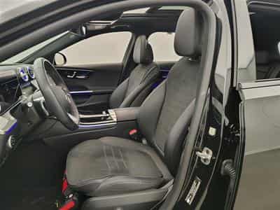 Mercedes C 200 d MHEV • STAR EDITION • AMG LINE • PACK NIGHT (2025) - Foto 7