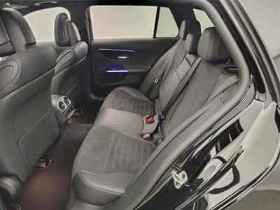 Mercedes C 200 d MHEV • STAR EDITION • AMG LINE • PACK NIGHT (2025) - Foto 13