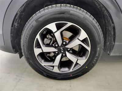 Kia Sportage 1.6i More *NAVI/CAMERA/CUIR PARTIEL/PDC AV ARR/JA17 (2021) - Foto 6