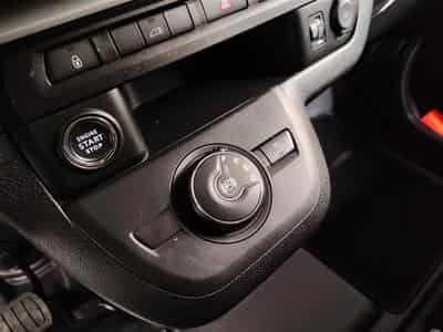 Opel Vivaro 2.0 TD L2H1 Edition AUTO/NAVI/PDC (2023) - Photo 13