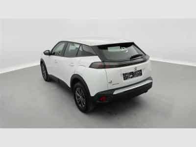 Peugeot 2008 1.2 PureTech 100cv Active Pack NAVI / CARPLAY / ALU / PDC (2022) - Photo 2