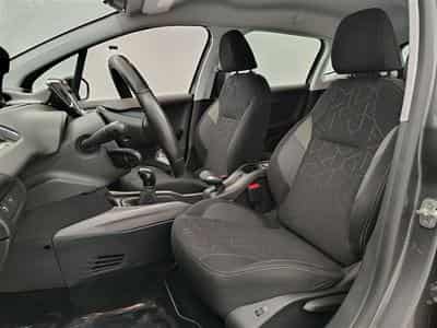 Peugeot 2008 1.2 PureTech 82Cv Active CLIM / BLUETOOTH / PDC (2019) - Foto 7