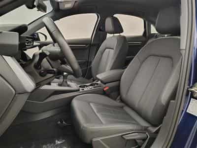 Audi A3 30 TFSi Navi Cockpit / Led / PDC (2025) - Photo 7