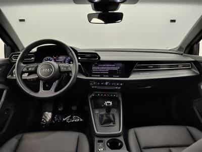 Audi A3 30 TFSi Navi Cockpit / Led / PDC (2025) - Photo 8