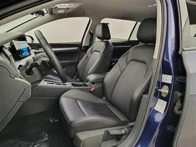 VW Golf 2.0 TDi Life Cuir / Navi Cockpit / Led / PDC av+ar (2024) - Photo 7