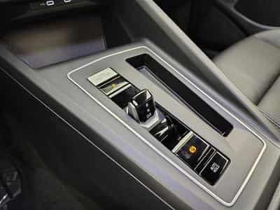 VW Golf 2.0 TDi Life Cuir / Navi Cockpit / Led / PDC av+ar (2024) - Photo 12