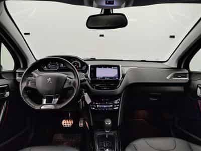 Peugeot 2008 1.2 PureTech 110Cv AUTO GT Line NAVI / CARPLAY / CAMERA (2019) - Photo 8