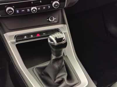 Audi Q3 35 TFSI Attraction NAVI/LED/JA17/PDC AV AR (2022) - Foto 12