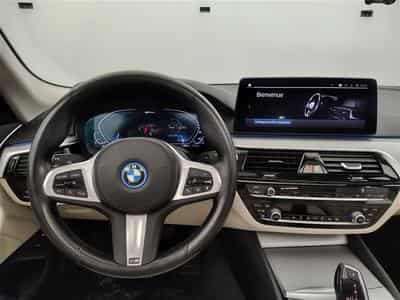 BMW 530 530e PHEV LUXURY NAVI / CUIR SPORT / FULL LED (2022) - Foto 9