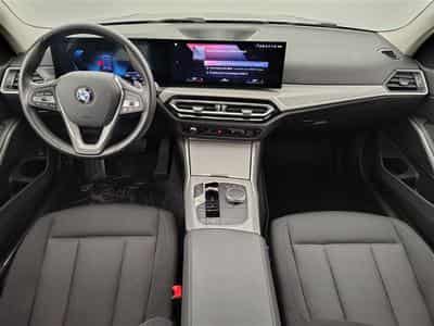 BMW 318 318iA Touring Navi Cockpit / Led / PDC av+ar (2024) - Photo 8