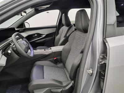 Peugeot 5008 1.2 HYBRID 136cv e-DSC6 Allure Pack 7pl. NAVI / CAMERA 360° (2025) - Photo 7