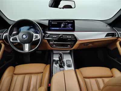 BMW 530 eA PHEV NAVI / FULL LED / CUIR / CARPLAY (2022) - Photo 8