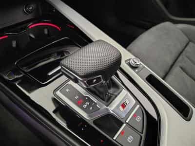 Audi A4 40 TDI QUATTRO S-Tronic S-Line (2025) - Photo 12