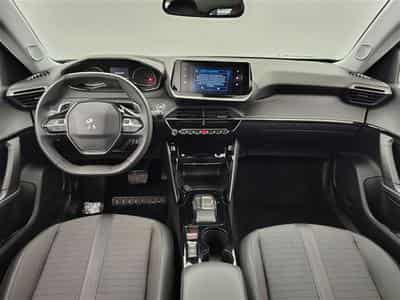Peugeot 2008 1.2 PureTech Allure Pack EAT8 NAVI / S-CUIR / FULL LED (2022) - Photo 8