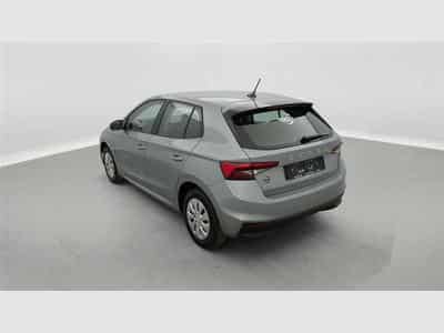 Skoda Fabia 1.0i Selection CARPLAY / FULL LED / KEYLESS / PDC AR (2026) - Foto 2