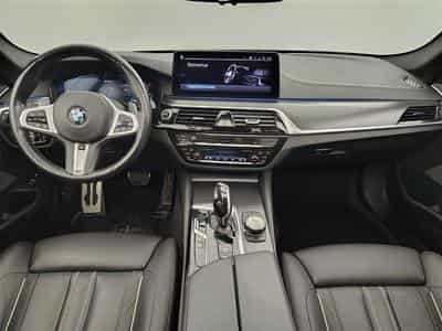 BMW 530 530eA PHEV XDrive Pack M CUIR / NAVI / TO PANO / LASER (2021) - Photo 8