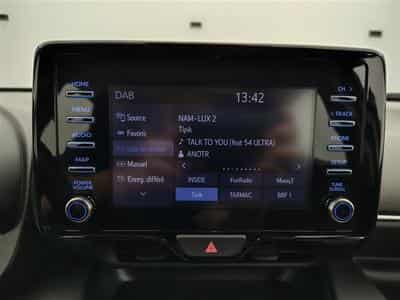 Toyota Yaris 1.0i VVT-i CARPLAY / CAMERA (2022) - Foto 11