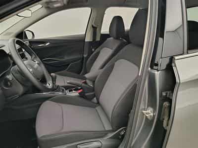 Skoda Fabia 1.0 TSI 95cv Selection CARPLAY / FULL LED / PDC AR / JA 15" (2025) - Foto 7